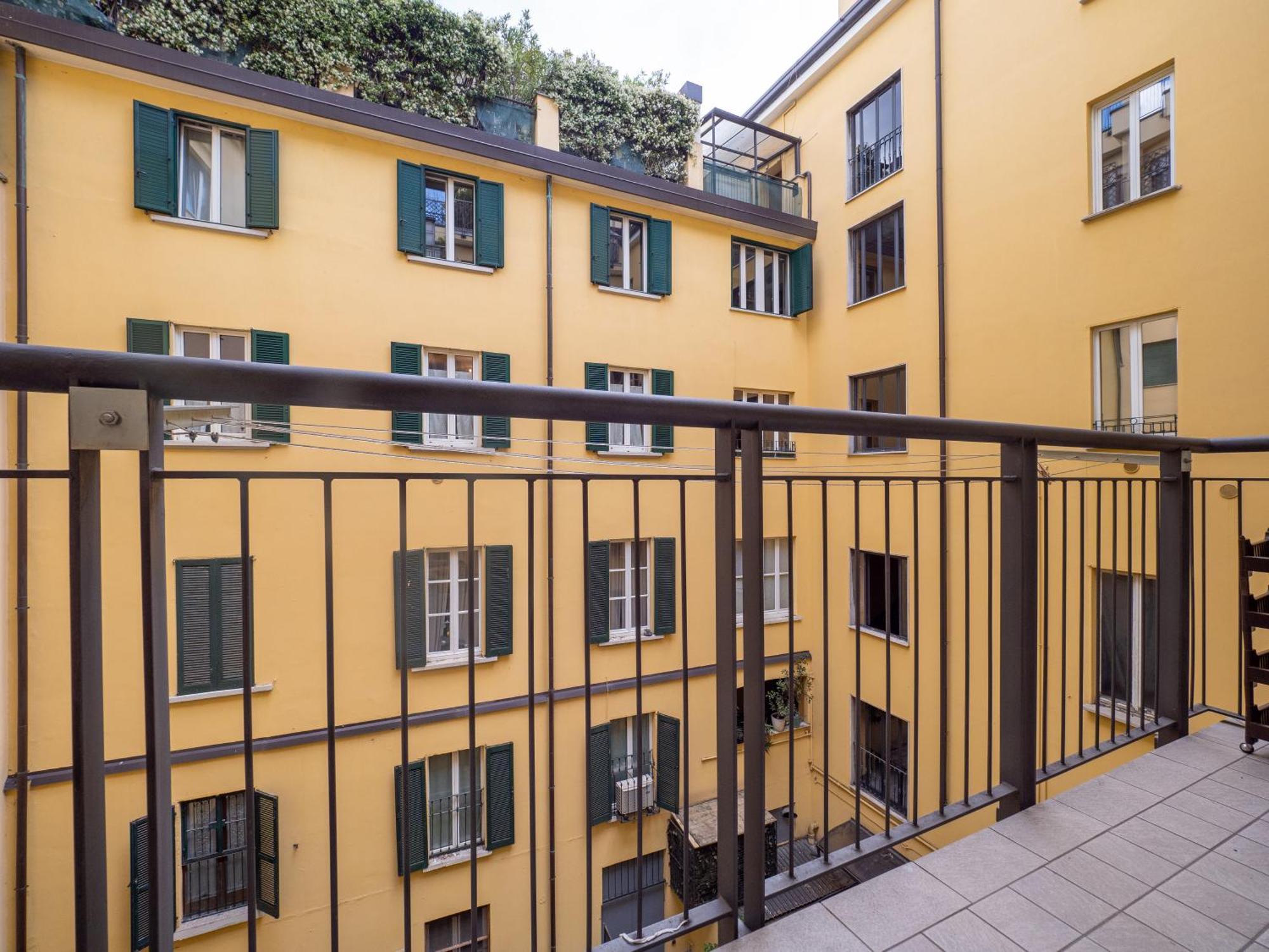 Appartamento Da Enzo Milano Centro Eksteriør billede